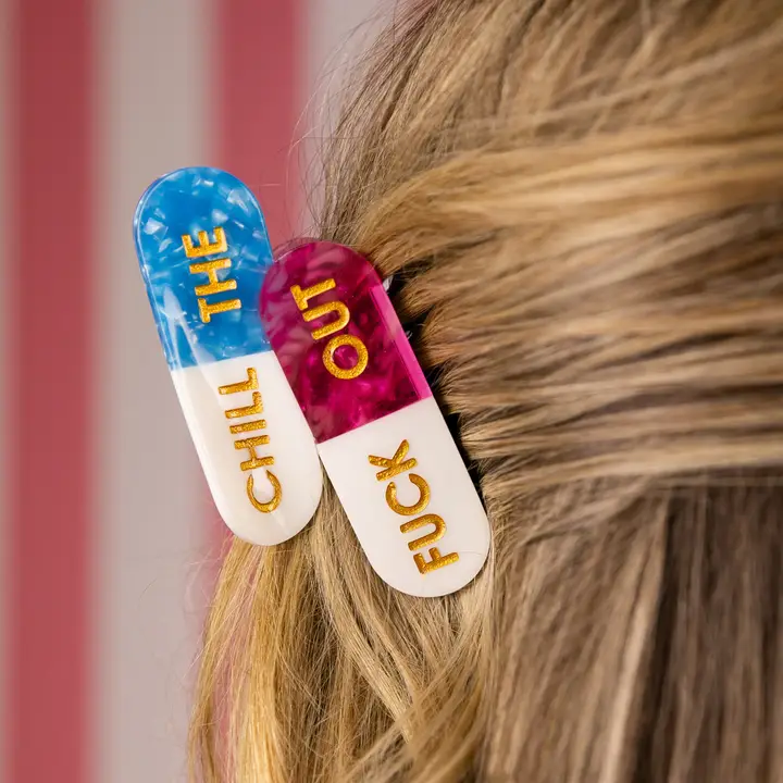 CHILL OUT HAIR CLIP - Image 2