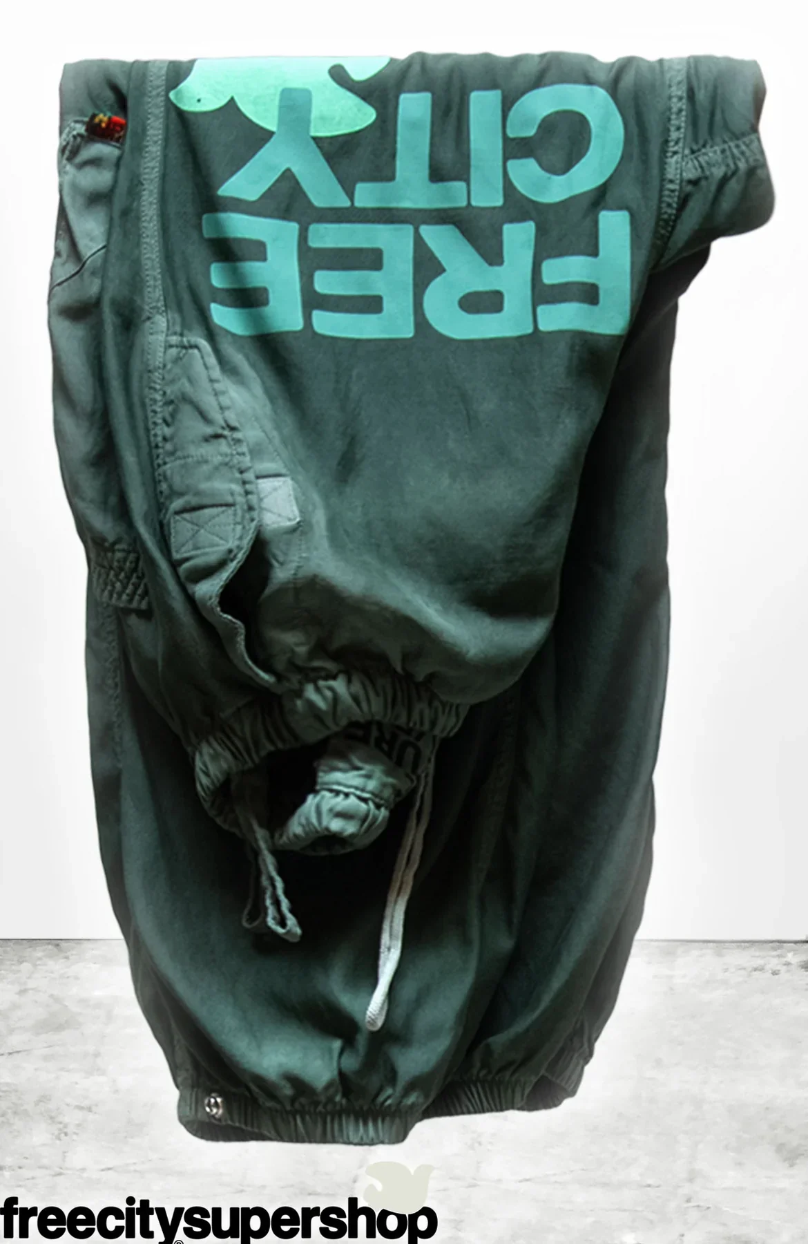 FREECITY FLAP/SNAP MATTE/SATIN AIRJUMP PANT- EATGREEN