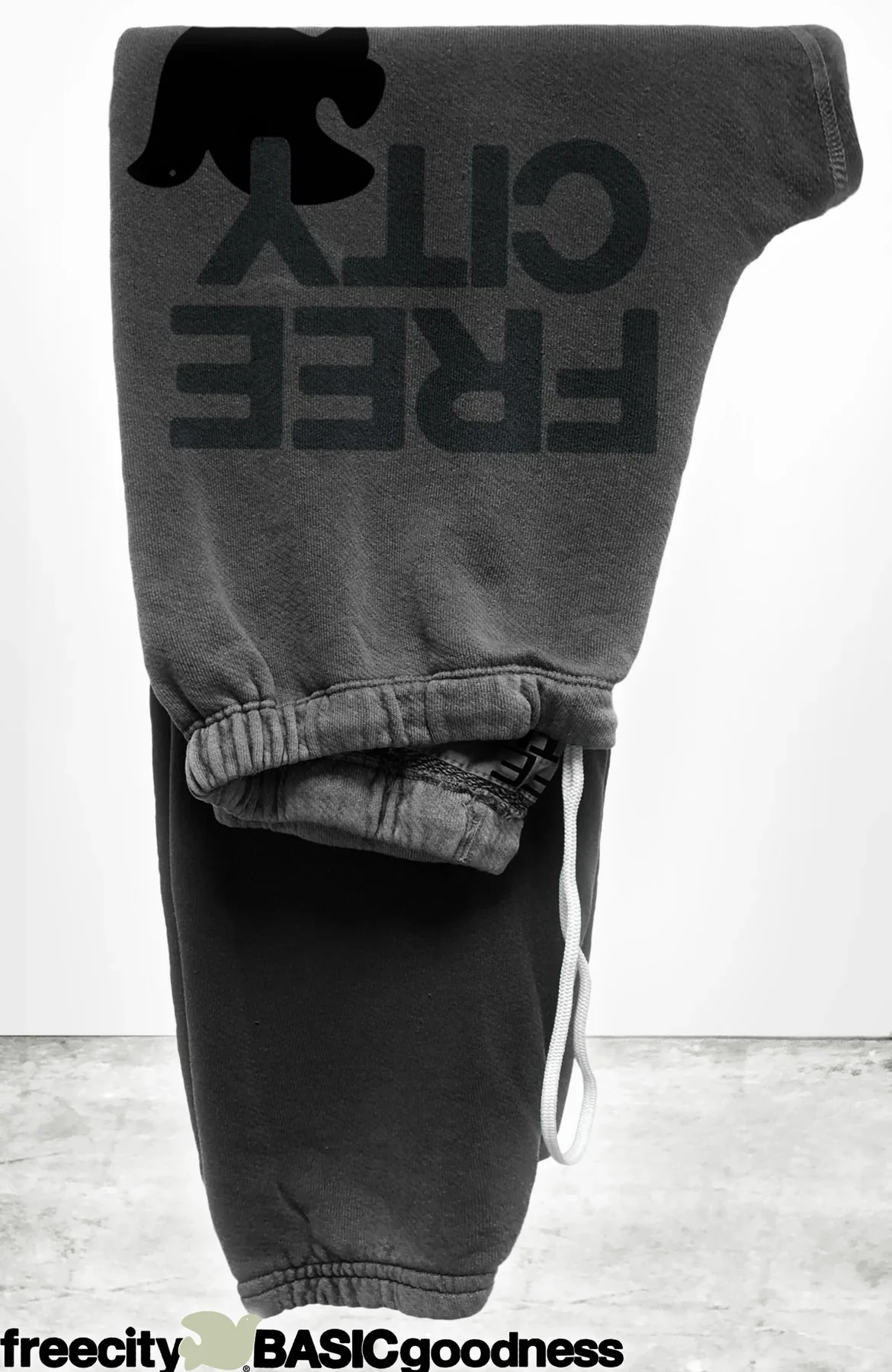 FREECITY LARGE SWEATPANT - SPACEROCKS