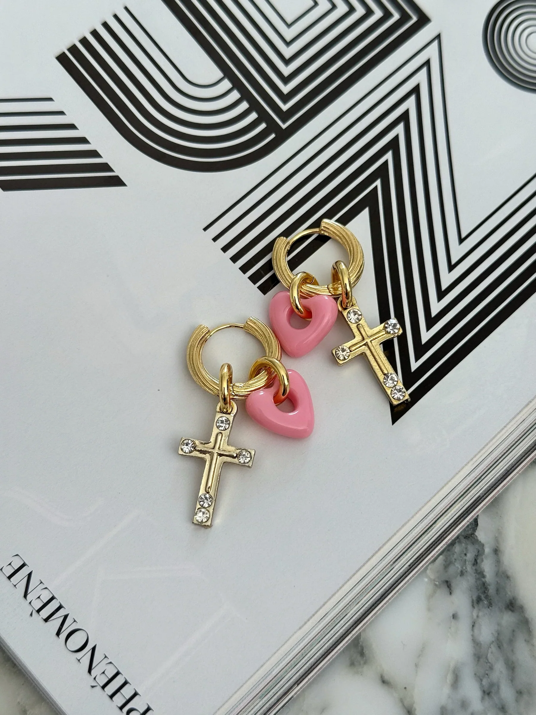 GUAVA GIRL HOOP EARRINGS