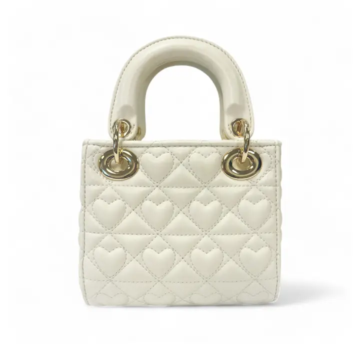IVORY HEART QUILTED PURSE