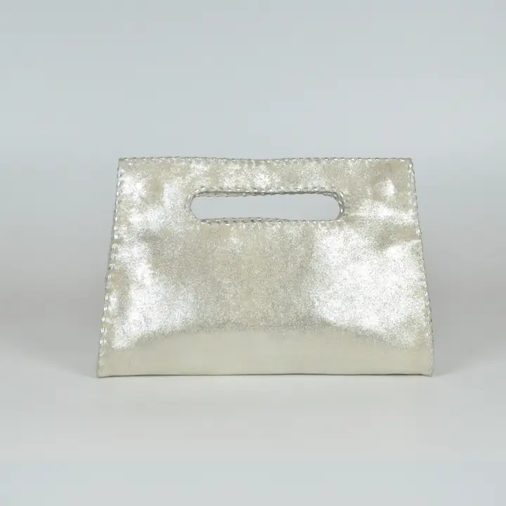 MIA METALLIC SILVER CLUTCH
