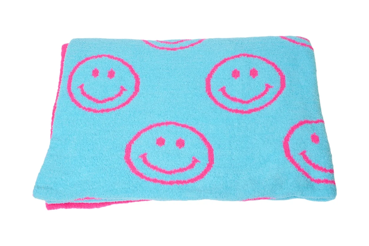 PINK BLUE SMILEY THROW BLANKET