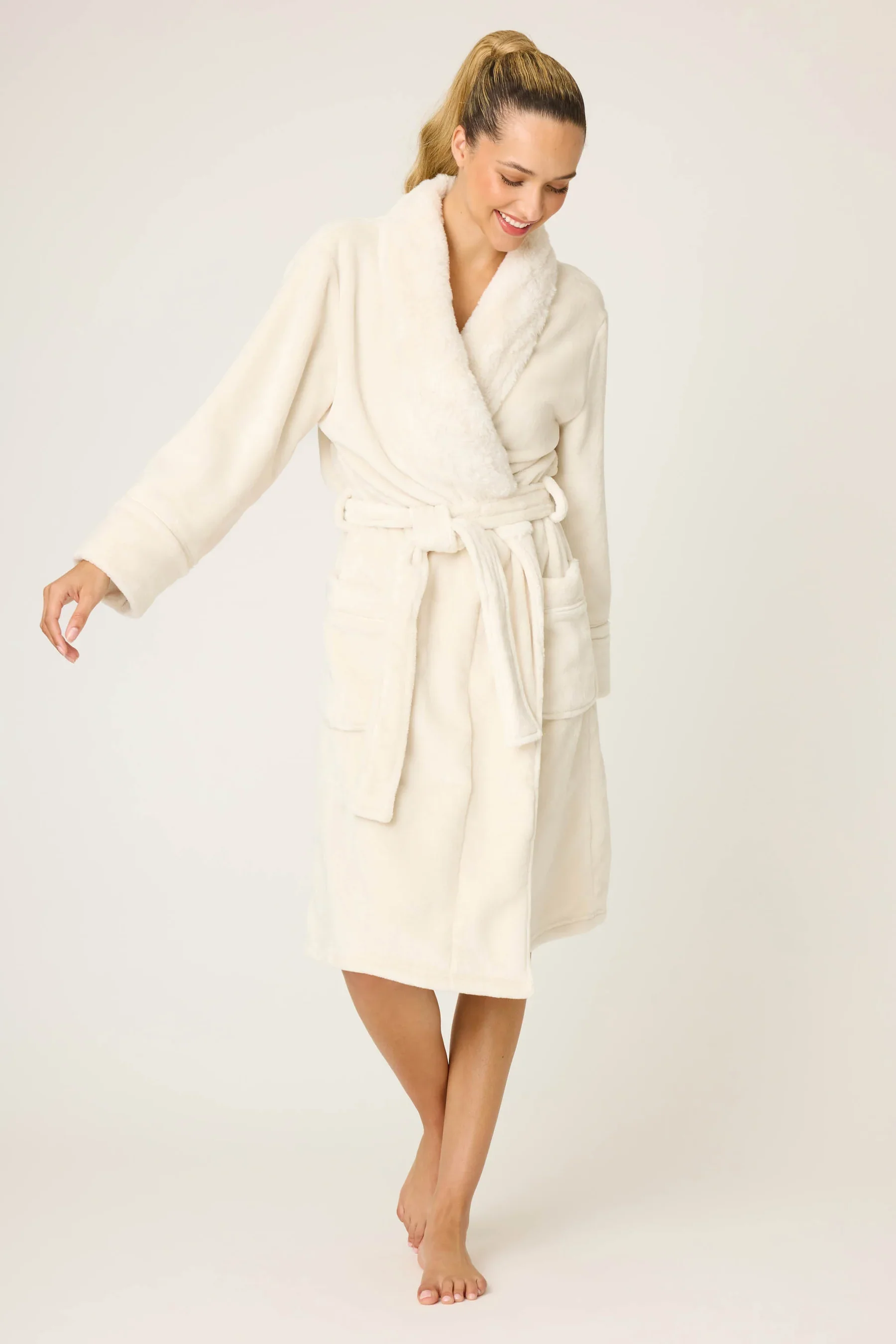 WOMENS NATURAL PLUSH ROBE